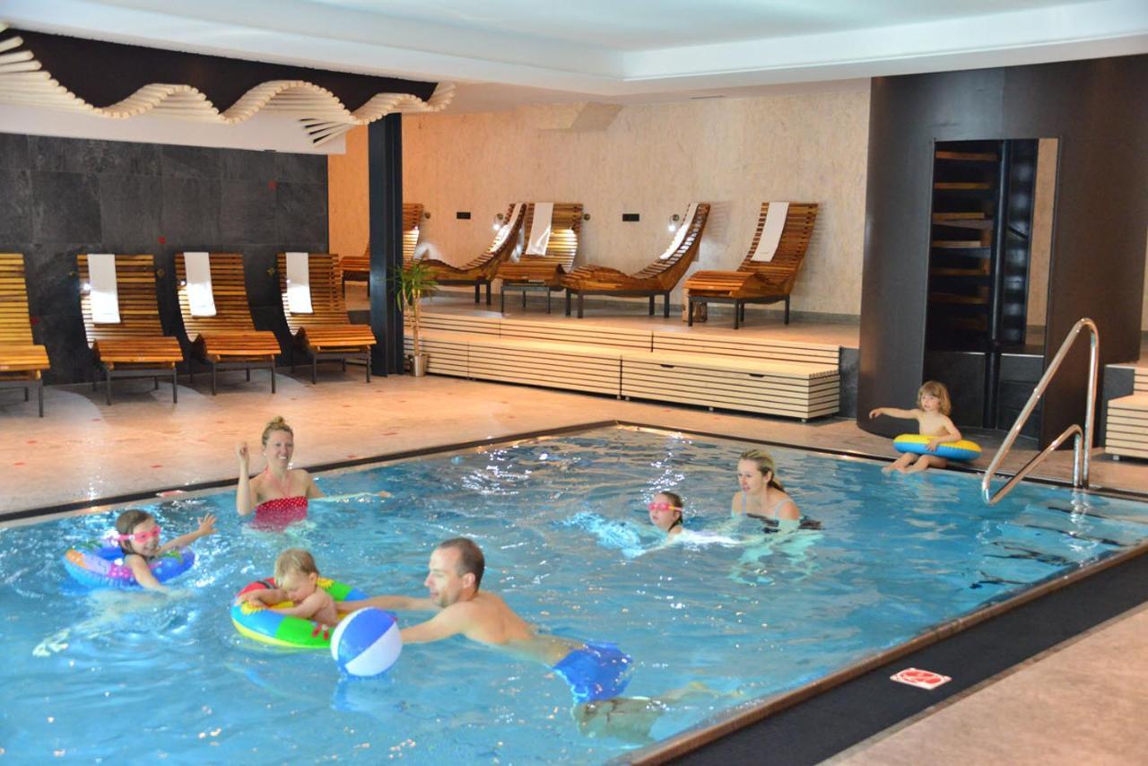 Montanie Resort Десна Экстерьер фото