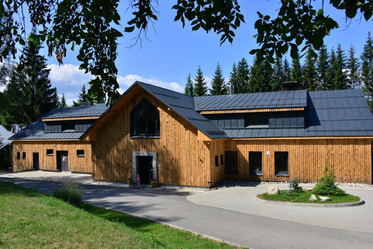 Montanie Resort Десна Экстерьер фото