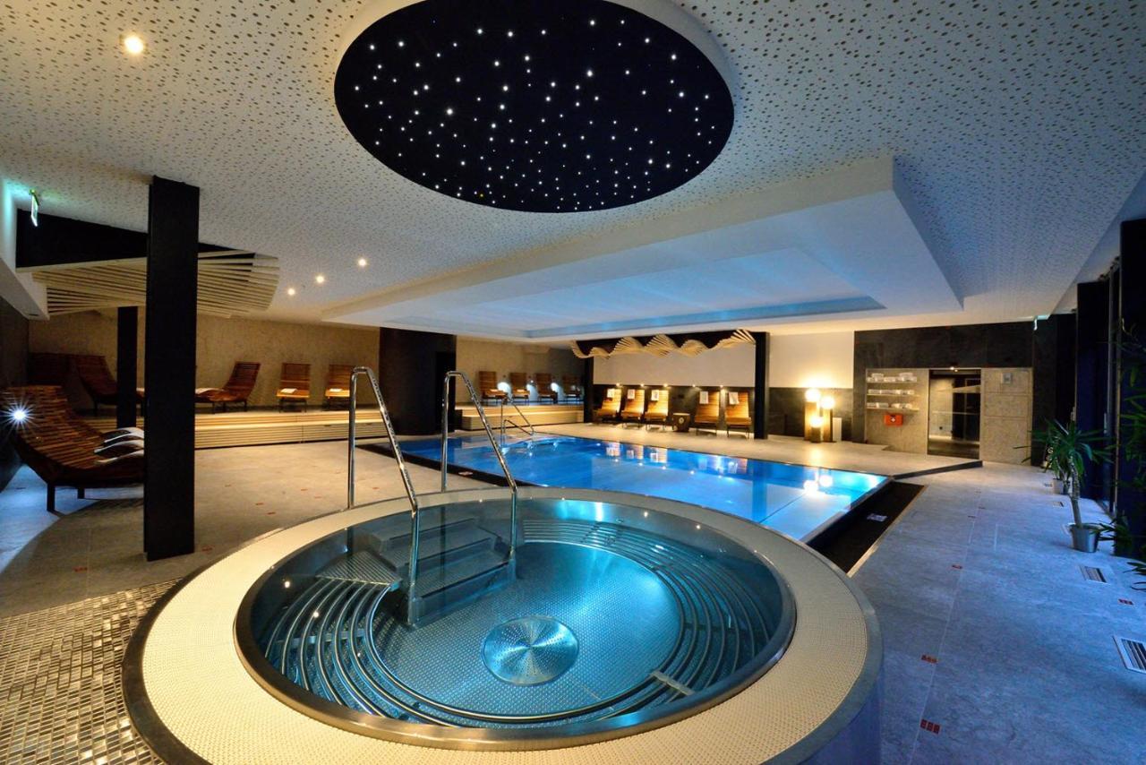 Montanie Resort Десна Экстерьер фото
